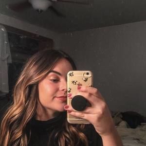 Meet your Posher, Alyssa